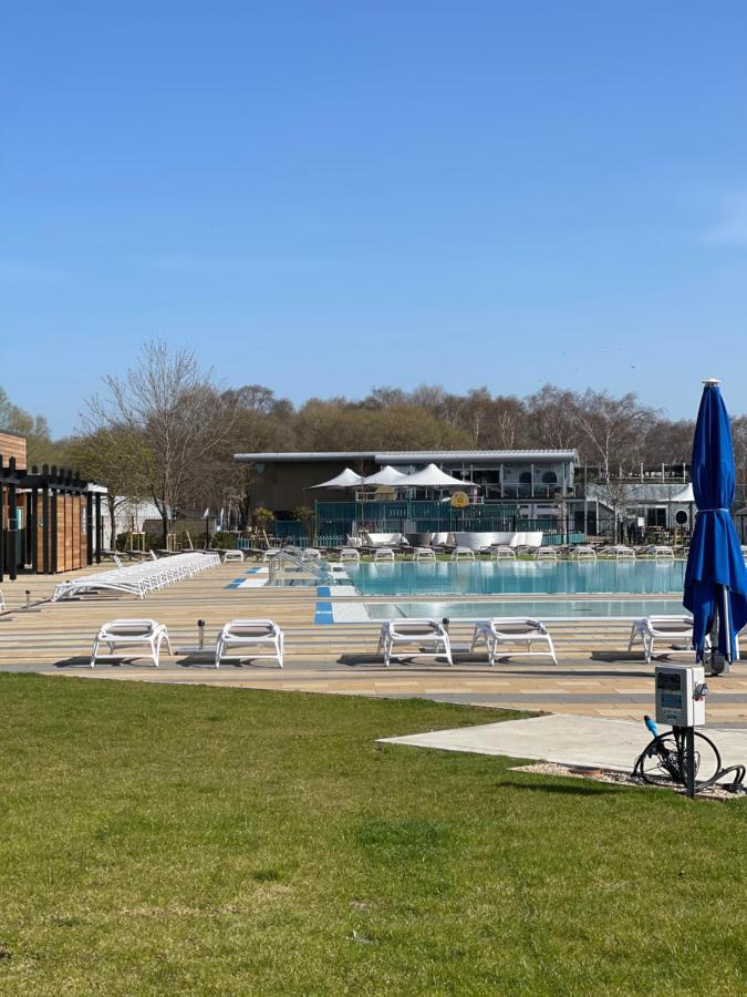 Holiday Home Breaks At Tattershall Lakes Coningsby Exterior photo
