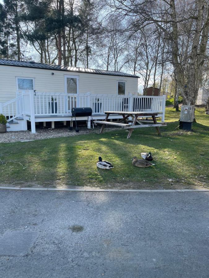 Holiday Home Breaks At Tattershall Lakes Coningsby Exterior photo